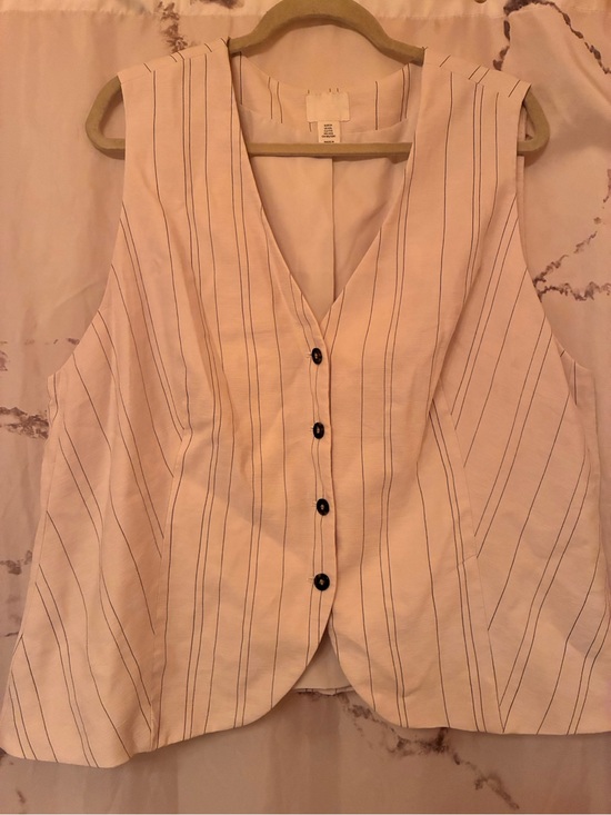 H&M Tops - H&M Cream Sleeveless V-Neck Button Front Top with Navy Pinstripes